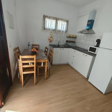 El Roble B Апартаменты *